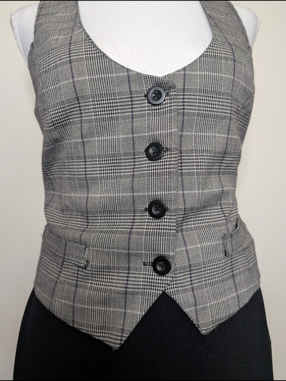 Office Siren Gray Plaid Button Front Vest - Picture 3 of 8